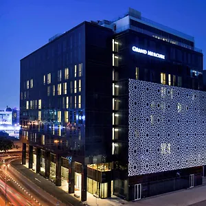 ***** Otel Grand Mercure Birleşik Arap Emirlikleri